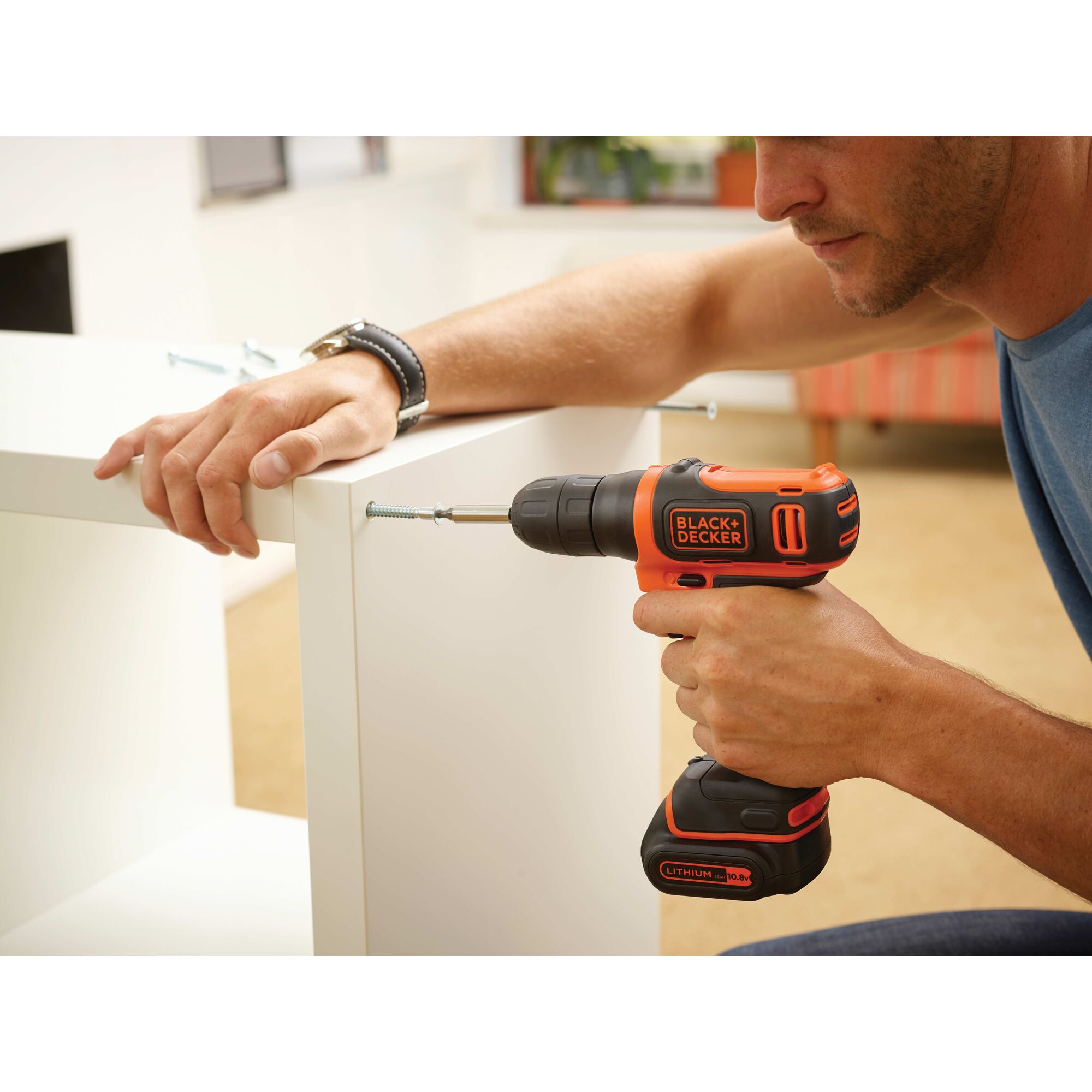 10.8V Ultra Compact Lithium ion Drill BLACK DECKER