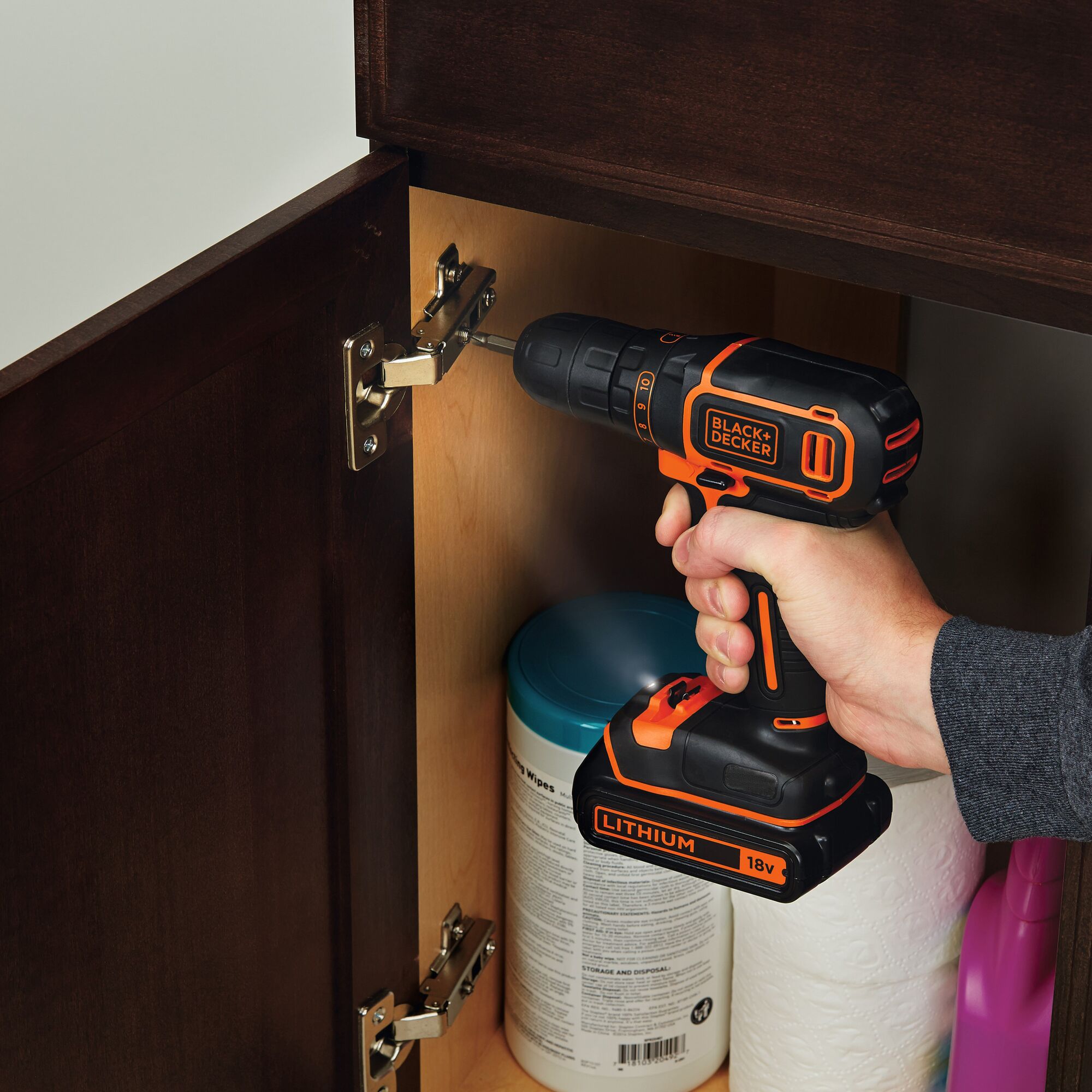 Black decker sales cordless drill 18v