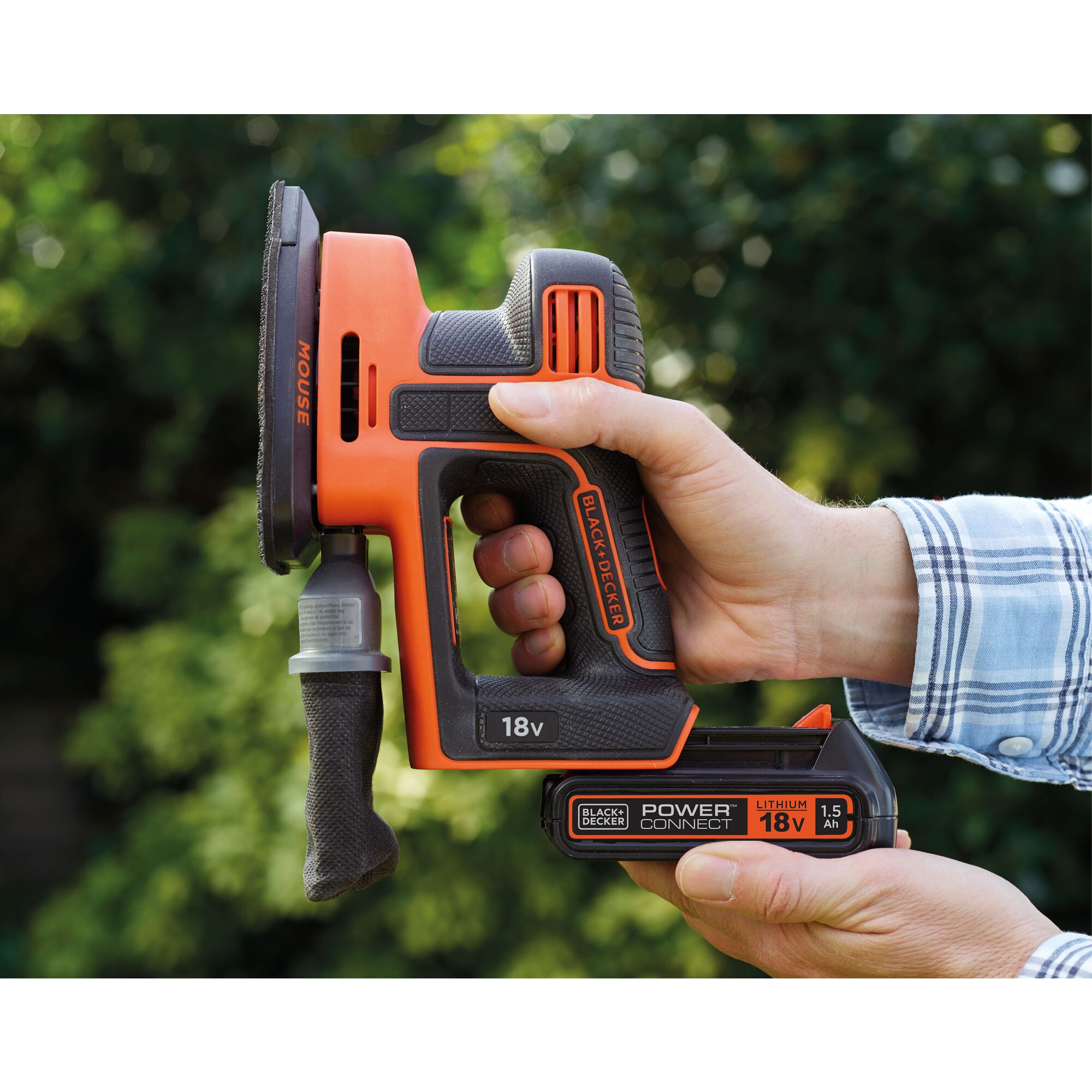 Black and decker online nail gun 18v