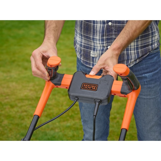 38cm 1600W Mower with Ergonomic Handle Design