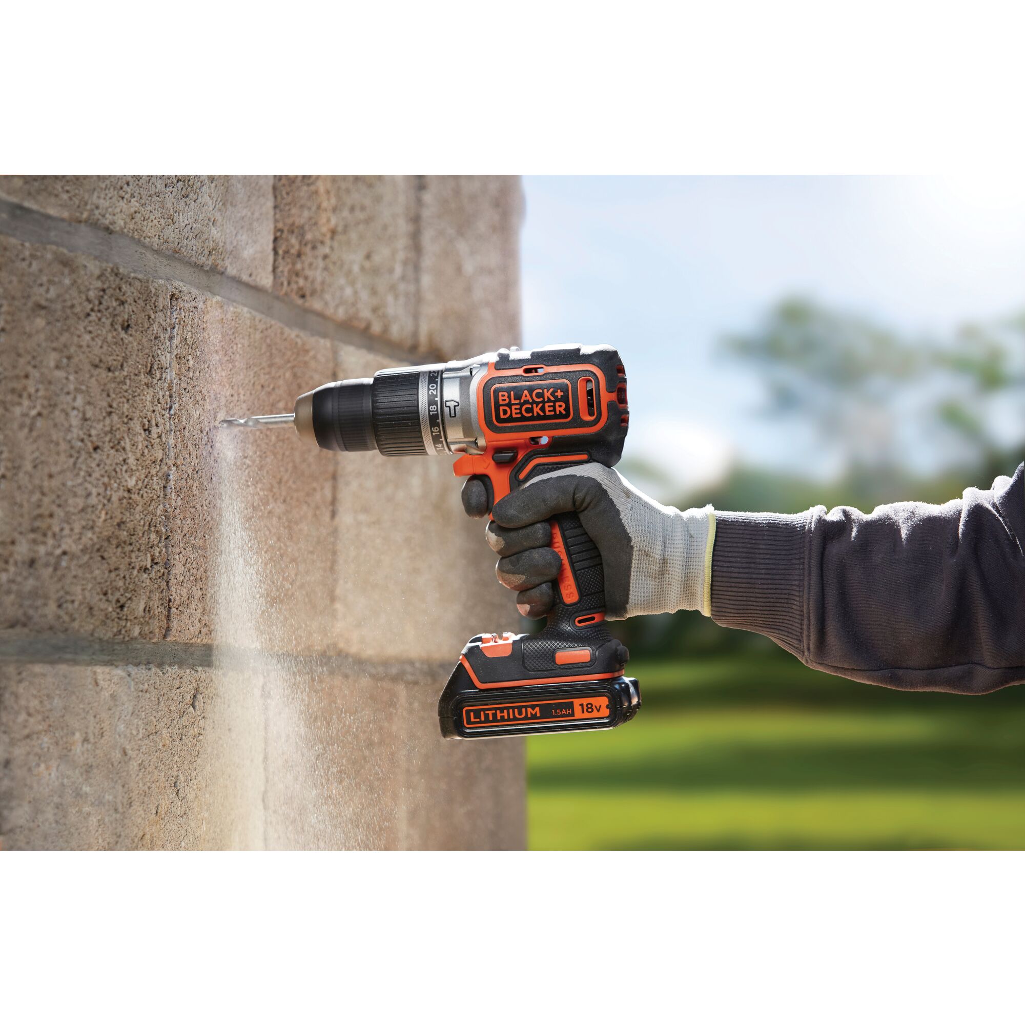 18V Cordless Brushless 2 Gear Hammer Drill + 2 Batteries + 1 Amp