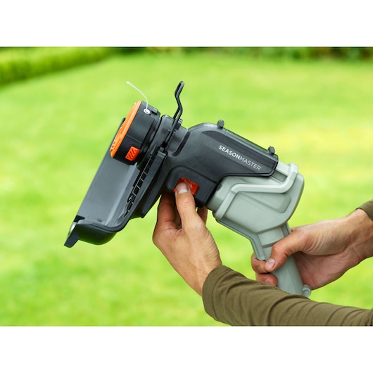 The 3in1 18V Cordless SEASONMASTER™ Multi-Tool