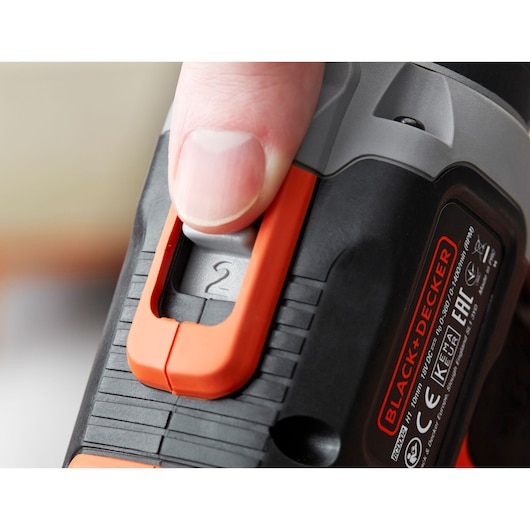 18V Cordless 2 Speed Hammer Drill with 2 x 1.5Ah Batteries and 400mA Charger