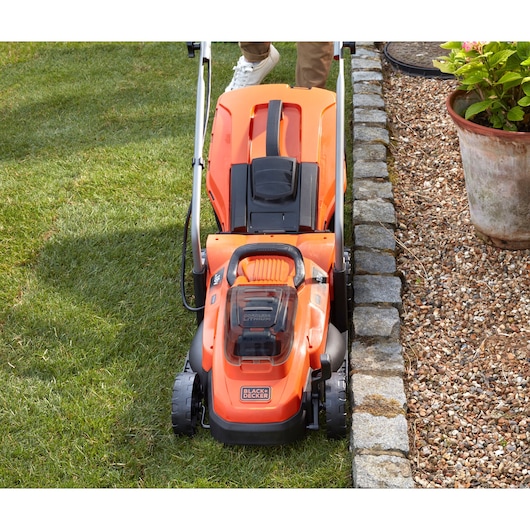 33cm Cordless 2 x 18V 4.0Ah Compact Mower