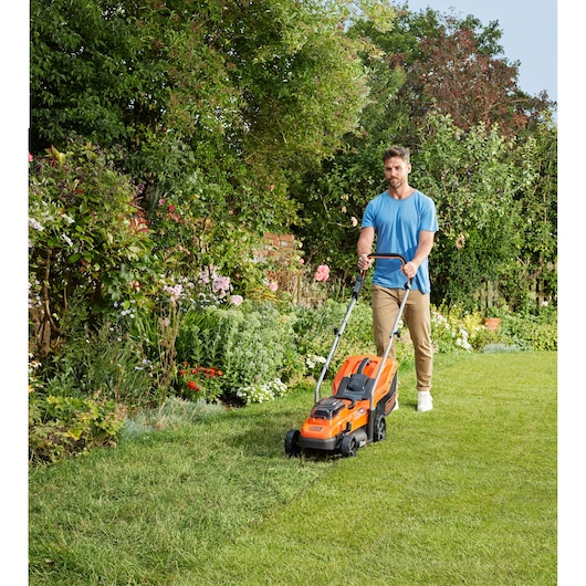 33cm Cordless 2 x 18V 2.5Ah Compact Mower