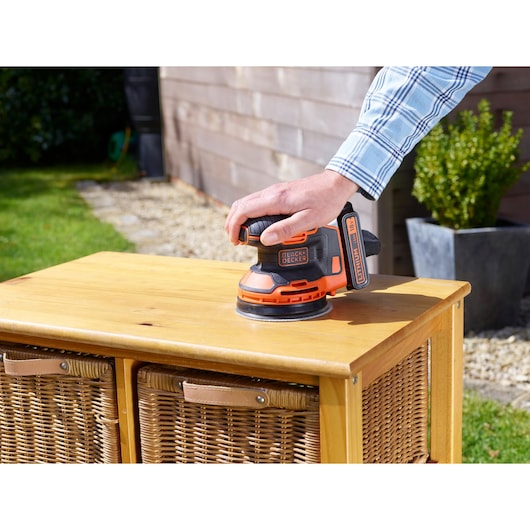 18V Cordless Random Orbital Sander With Dust bag and 1 Mesh Sanding Sheet