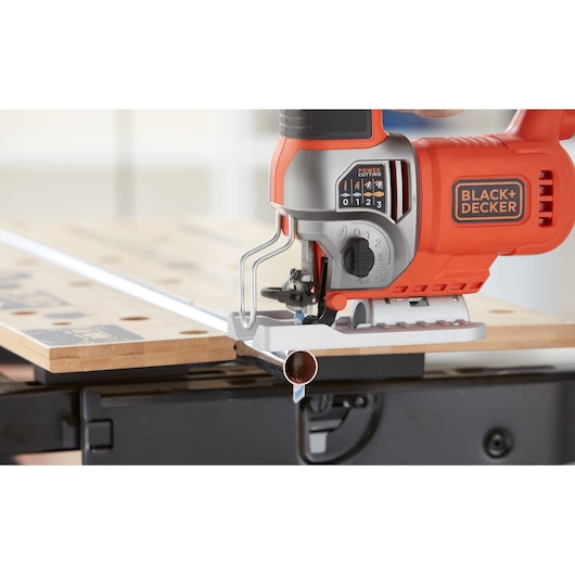Electric Pendulum Jigsaw With 1 Blade (650W)