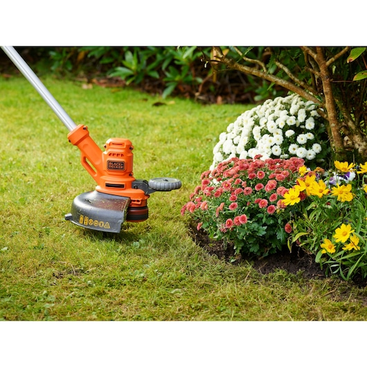 550W Corded STRIMMER® 30cm String Trimmer with AFS®