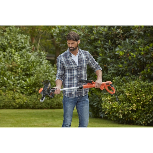 550W STRIMMER® 28cm String Trimmer with POWERCOMMAND™