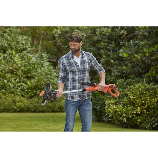 550W Corded STRIMMER® 30cm String Trimmer with POWERCOMMAND™