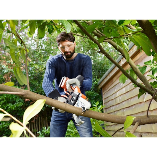 18V 2.0Ah Cordless Alligator® Lopper