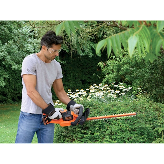45cm 18V 2Ah POWERCOMMAND™ Hedge Trimmer