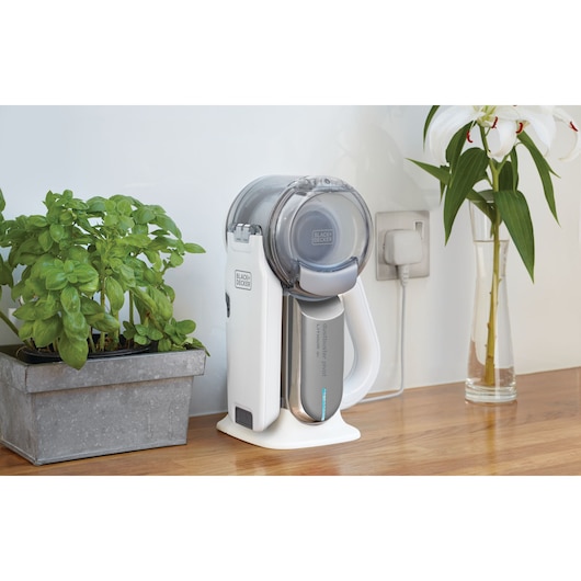 18V Lithium-ion dustbuster® Pivot Hand Vacuum