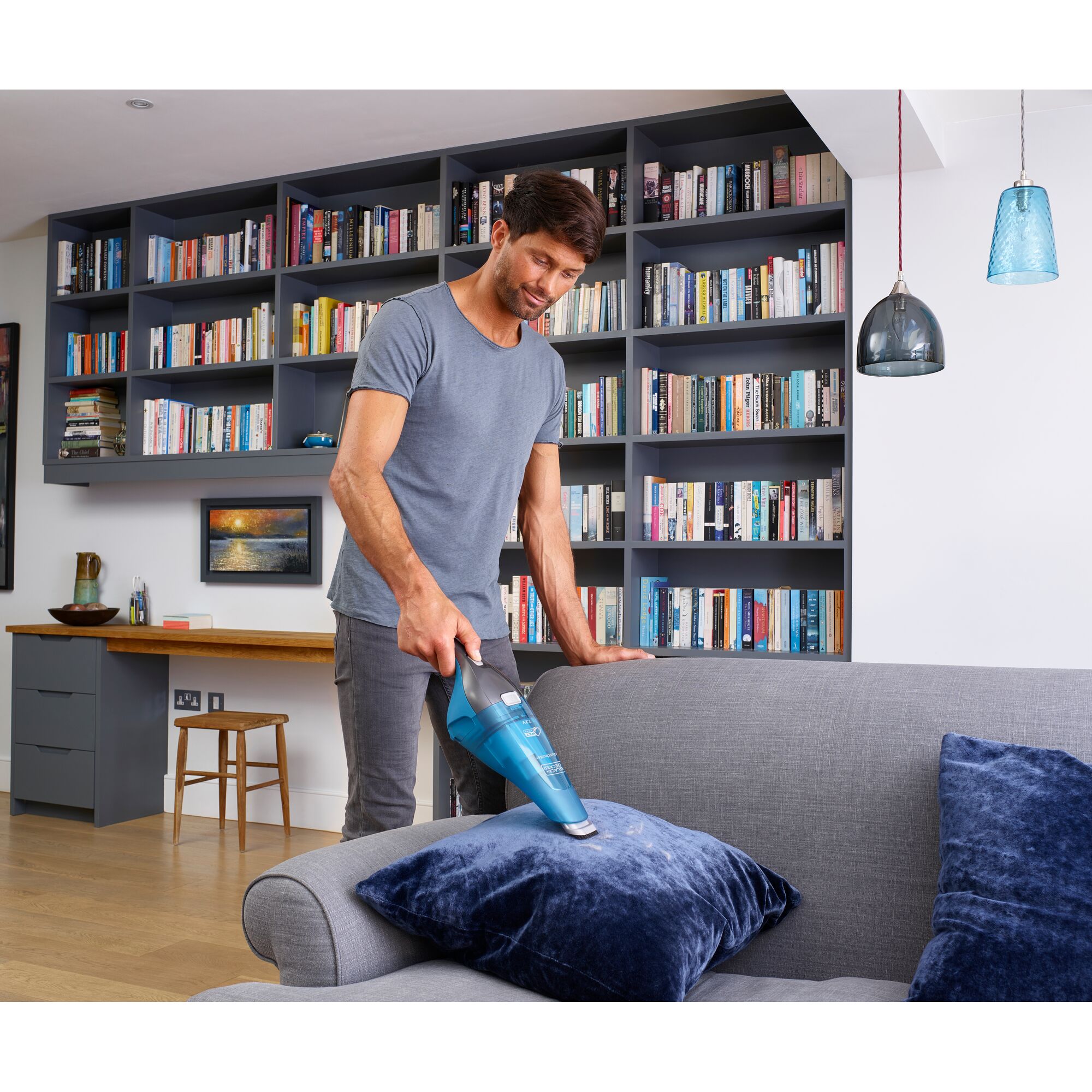 7.2V 1.5Ah Wet and Dry Cordless dustbuster® Hand Vacuum | BLACK+DECKER